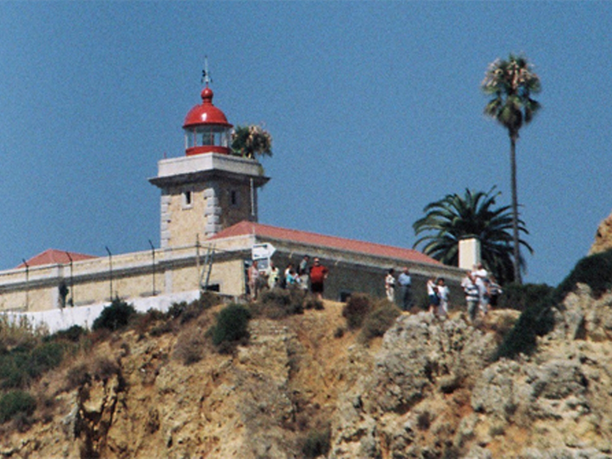 Ponta da Piedade, Lighthouse